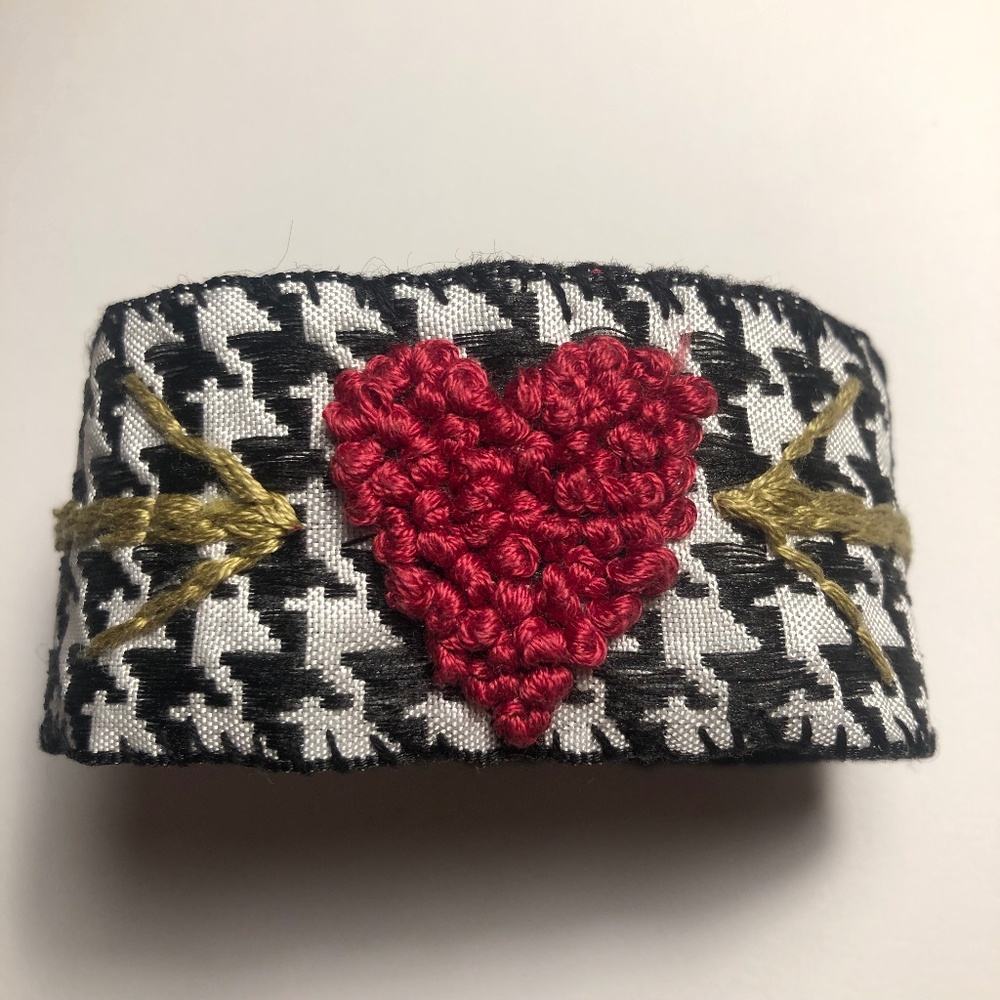 Cuff bracelet Houndstooth Embroidered hand-sewn Hand Crafted heart arrows hugs